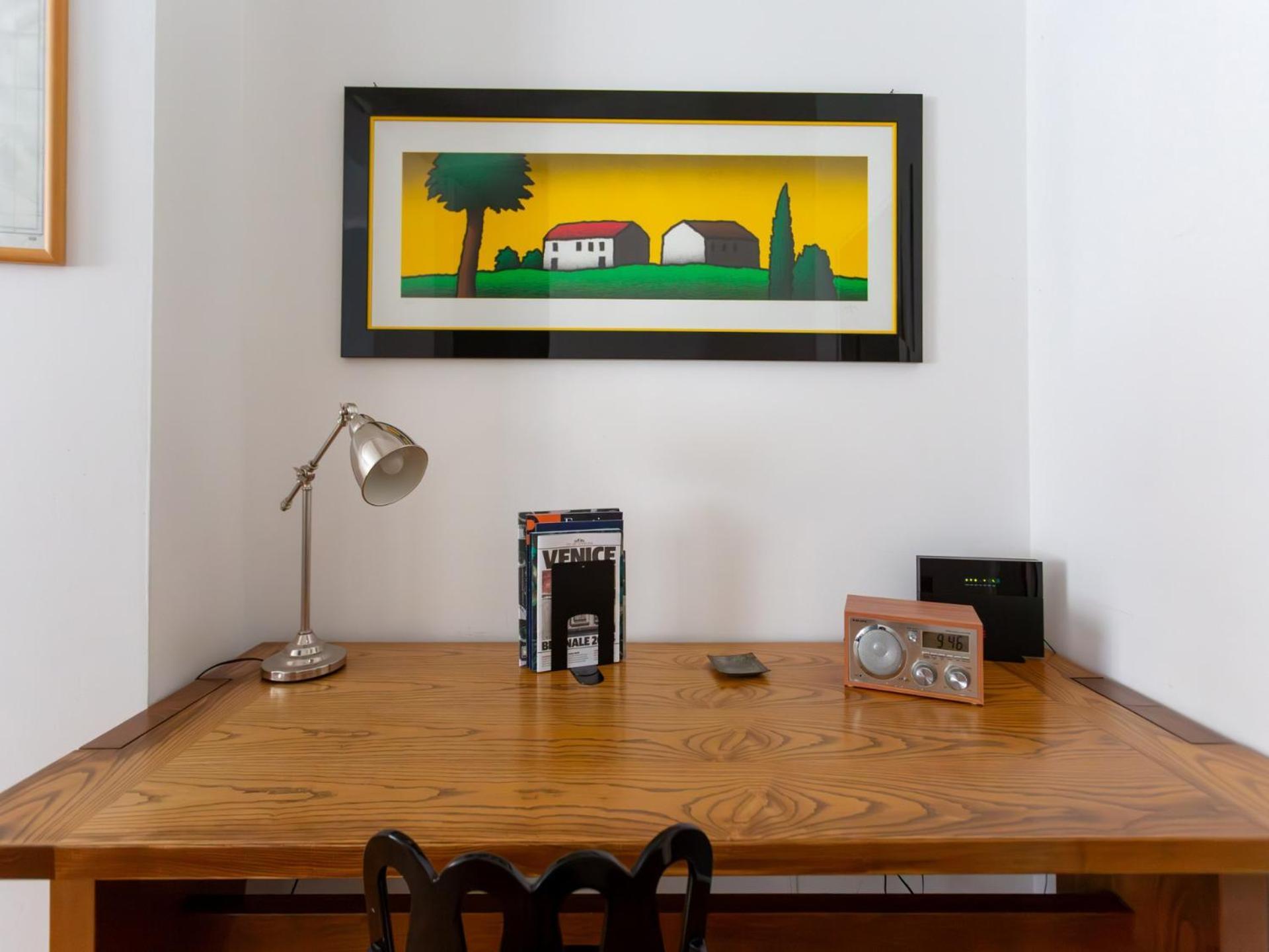 The Rent - Spacious Two-bedroom In Crocetta Milán